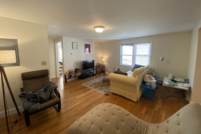 Living Room - ~ Large August 1st 2 Bed 2 Bath with Eat in Kitchen by Central Square ~ Apartments