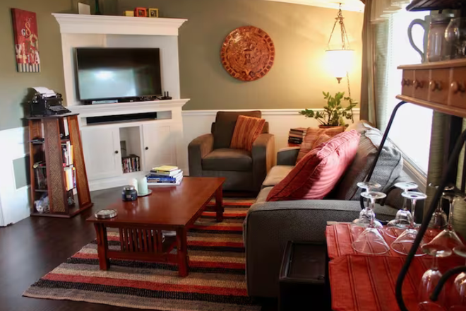 Living room - Cozy 3 bedroom home minutes from Notre Dame!