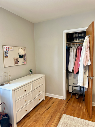 Bedroom - Close to campus spacious room Duplex