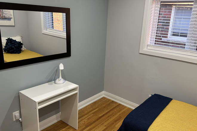 Bedroom D - Charming Shared Rentals in Nairn Avenue - Nairn Avenue, Toronto Townhome