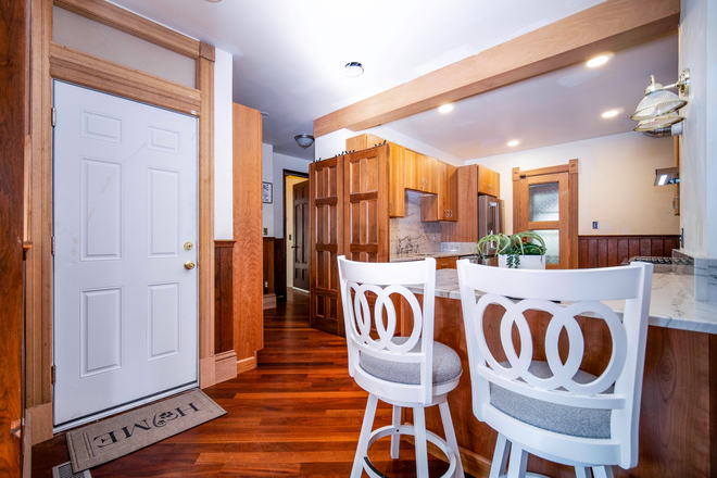 Kitchen1 - Most beautiful 2-Bed apartment w/ HEAT & HOT WATER included