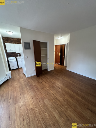 LIVING ROOM - SOUTH  HUNTINGTON AVE 1 BED ** JANUARY 1, 2026  NO FEE NEAR ALL HOSPITALS Apartments