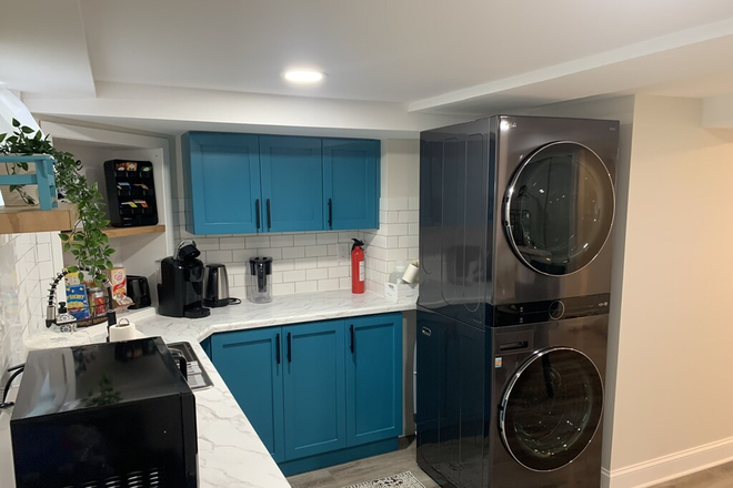 Kitchen - Furnished 2BR basement apt-Washington Rd-Princeton