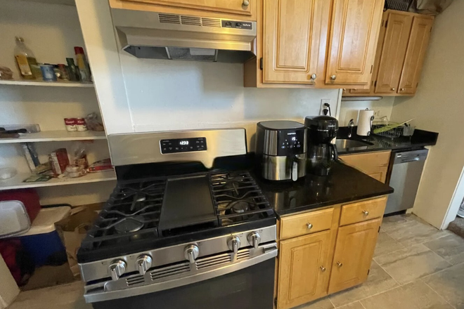 Kitchen - *NO BROKERS FEE!* Spacious, Renovated 3 Bed / 1 Bath available 9/1/26!! Apartments