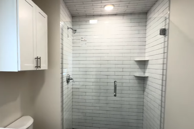 Bathroom - 8 Avon Street
