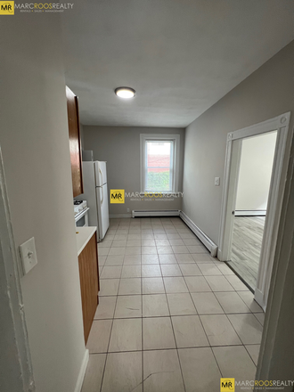 Call NOW for showings! 617-236-8600 - GOVE ST - *9/1/2025* UPDATED 1BR SPLIT FOR 2 PPL NEAR MAVERICK SQ, MBTA W/ LRG BDRMS, LNDRY IN BLDNG