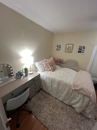 Bedroom - Taylor Street