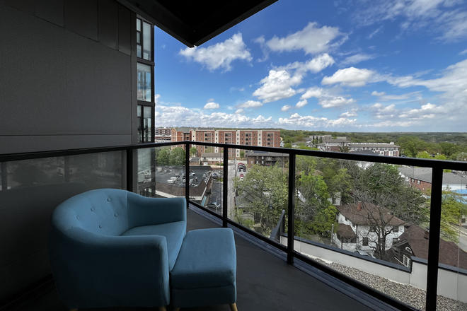 Private Balcony - Room for Sublease at Hub West Lafayette (Men Only)