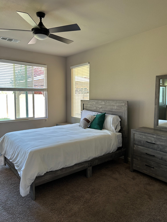 Master bedroom - Sweet Stay in North Merced House