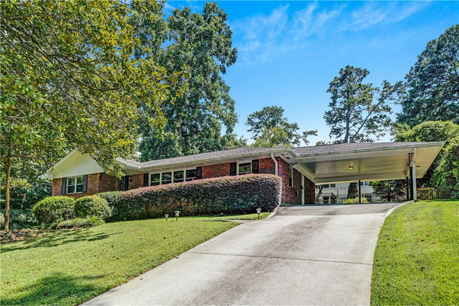 Carport - 2127 Desmond Drive