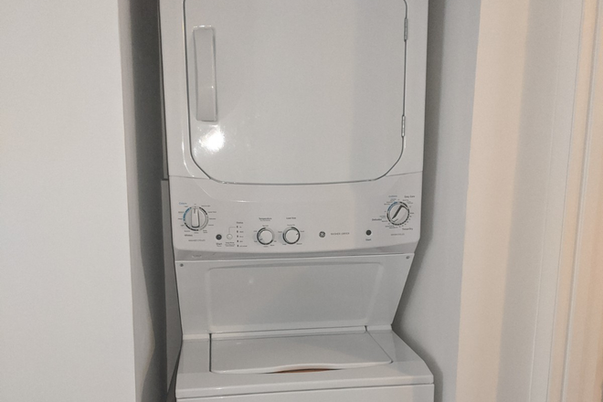 Washer/Dryer - Oakwood apartment, close to campus