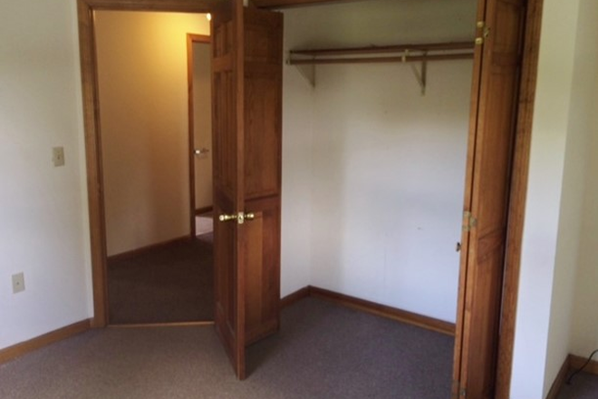 First floor bedroom - Available July 1, 2026 Four Bedroom home in Hadley, 1.5 mi to UMASS 2 car garage, hardwood floors