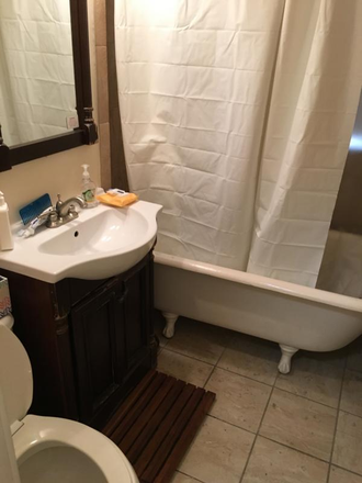 Bath - September 1! Cute studio right on Park Dr! Apartments