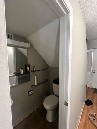 downstairs bathroom - Harbor point townhouse