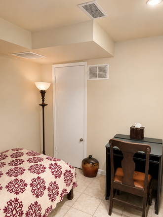 Basement Unit - Furnished Basement Apartment for rent in St Clair Gardens