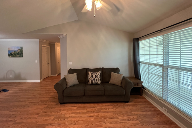 Living room - 2 Bed 2 Bath Condo WITH GARAGE