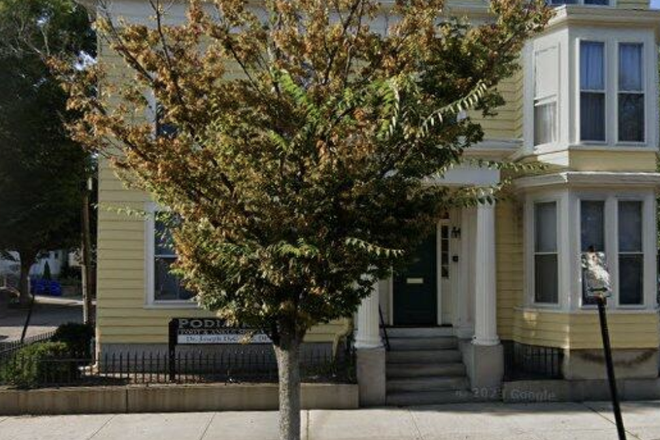 exterior building - Available Aug. 1, 2025 Broadway Apartment,  Providence West Side