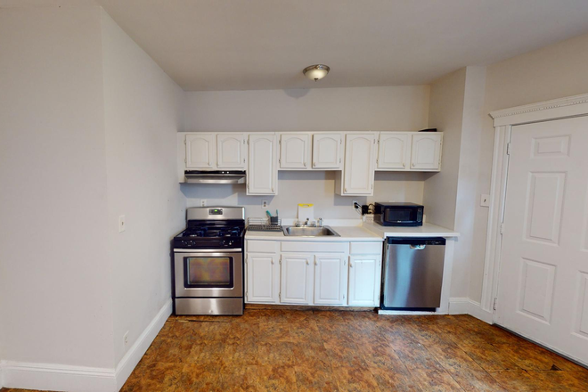 Kitchen - Spacious and affordable 2 bedroom apartment