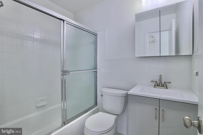 Bathroom - Private Bedroom with private bathroom Townhome
