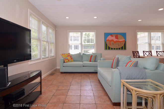 LIVING AREA/ DINNING- NEW FURNITURE SEP/25 - 37 Algonquin Trail Narragansett, RI 02882