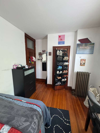 Bedroom - Bedroom for rent in 3-bed, 1-bath, 2nd-floor apartment in Brookline