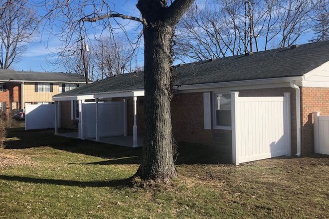 Back - 718 South Locust Street Apartments