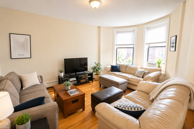1 - Cleveland Cir 2 bedroom for 8/1 Grad Students Welcome No Fee BC off Campus 2 bed Apartments
