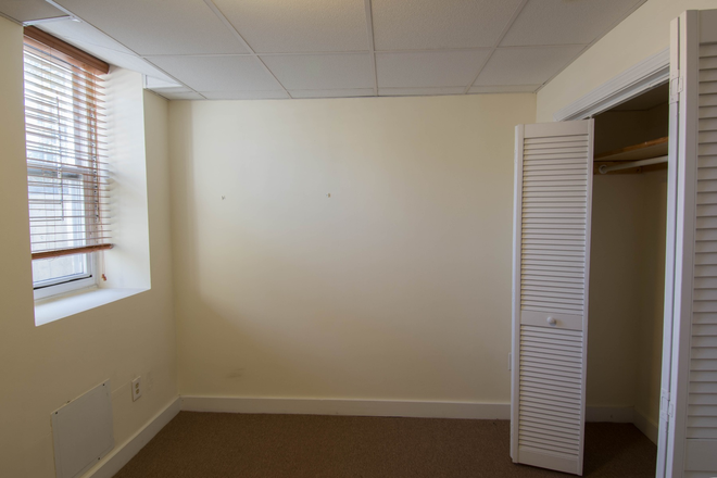 1 - AVAIL NOW – Harvard Square 2 Bed with Hot Water Included, Pet Friendly! No Broker Fees! Apartments