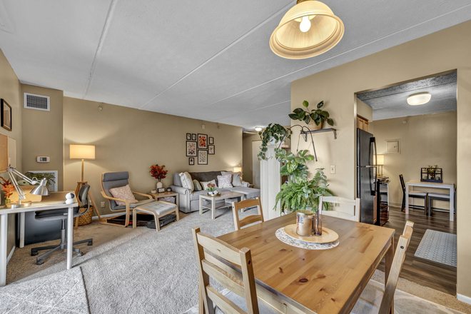 Living Room - The Triangle Towers - CWRU Graduate Student Housing Apartments