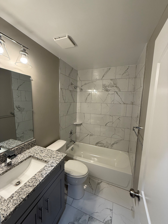 Full bath - Blue Ridge Commons Townhome