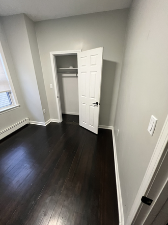 bedroom - graduate apartment close to orange line