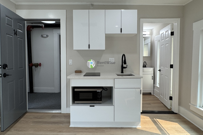 1 - Newly renovated studio with NO broker fee, all utilities and AC incl! Apartments