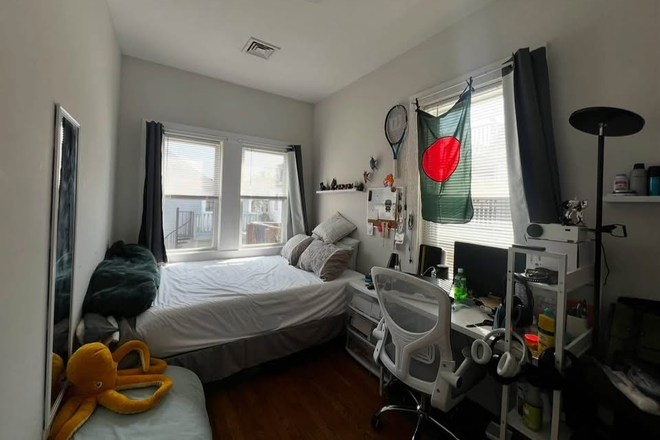 Bedroom - 1 Bed for Sublet - August - 3 Beds 1.5 Baths House