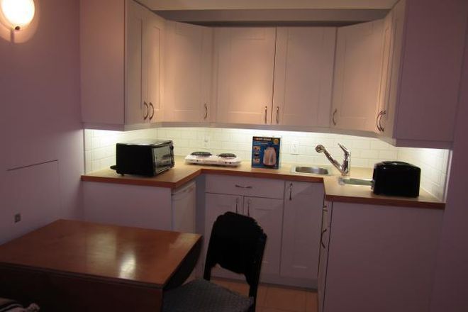 Kitchenette dining area - Lovely private, quiet furnished suite with private laundry in historic Seaton Village House