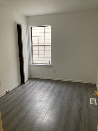 Bedroom - House close to campus