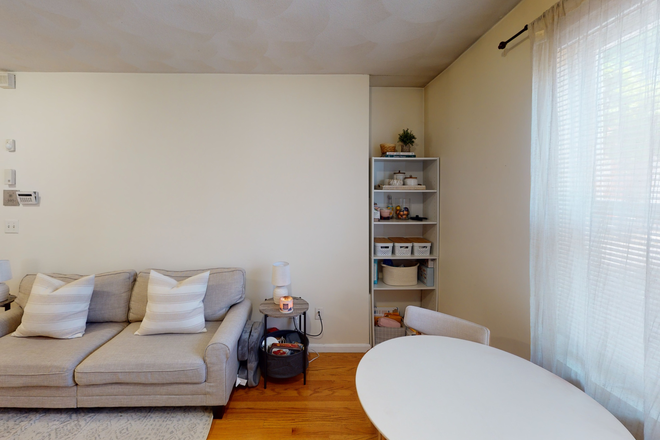 Call NOW for showings! 617-236-8600 - BROOKS ST - COZY 2BR NEAR MBTA AIRPORT W/ DW, LNDRY IN BLDNG, EQUAL BDRMS, OPEN LAYOUT *AVAIL NOW!* Apartments