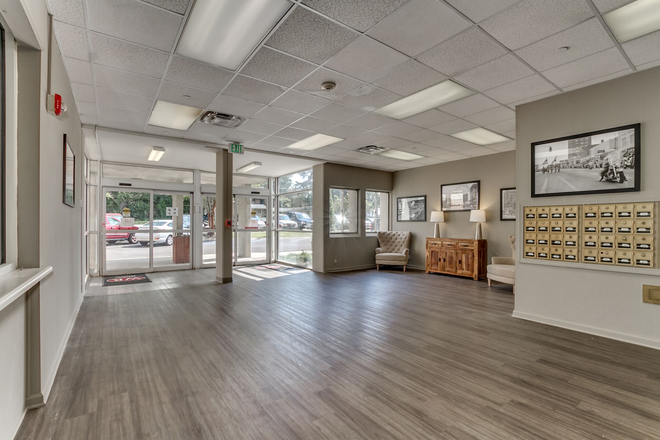 Lobby - WR Tower Apartments