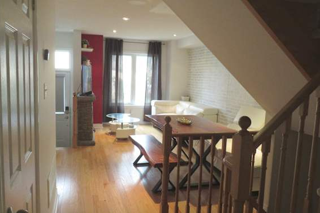 Living Room Space - Rare Furnished 8 Months Long-Term Lease Near UofT Scarborough & Downtown - Public Transit Friendly Townhome