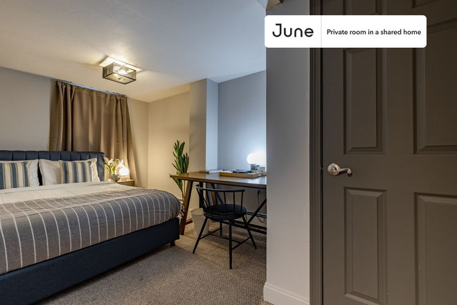 Photo - Private bedroom in 5 bed/3 bath Home