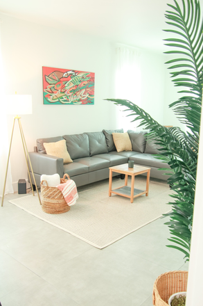 Living Area - 2/1 Home West Brickell, Newly Renovated