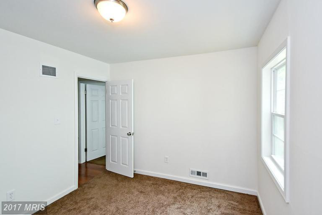 Bedroom - 9523 48th PL House