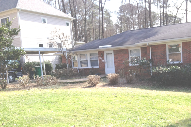 front of the house - 4 bedroom house - Very close to Emory