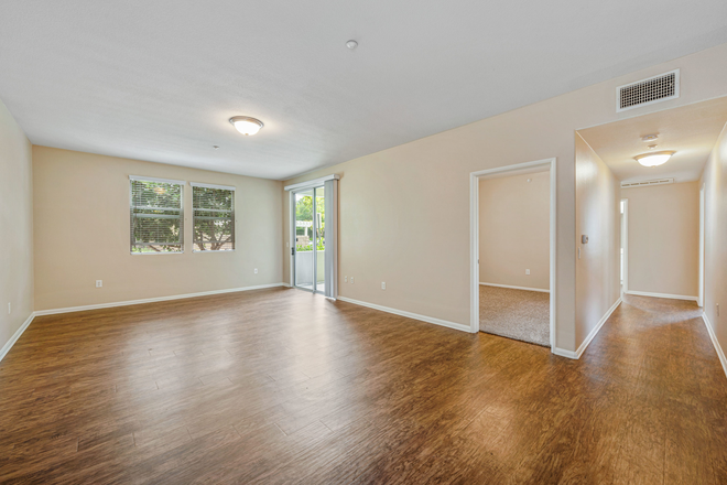 Entry - Santiago Apartments