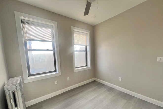 1 Bed Split - 55 Burbank - NO Broker's Fee!!  -  Avail 9/1 - Brand New 1 Bed Split on Burbnak St.