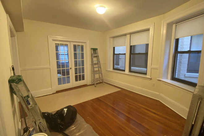 Call NOW for showings! 617-236-8550 - MASS AVE - *NO FEE* IN CENTRAL SQ! TRUE 2BR/1BA AVAIL *12/1/2025* W/ H&HW INC, LNDRY ON SITE, EIK! Apartments