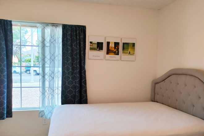 bedroom - Full Furnished Rooms Near UCR (8 min driving/ close to bus stop) Female Only