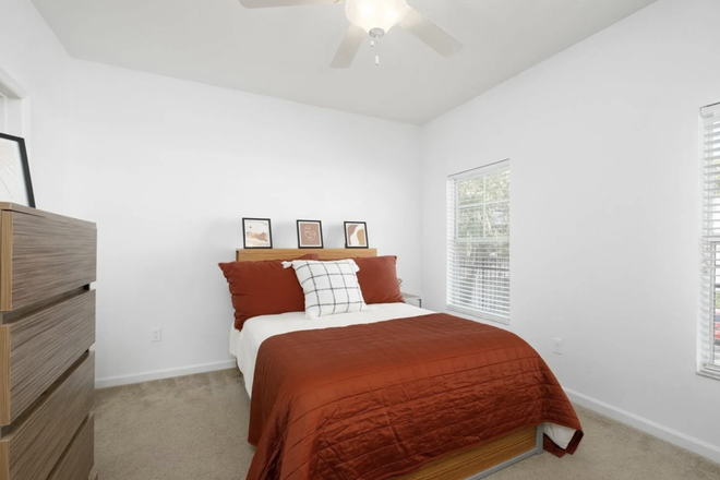 Bedroom - Sublease May-July at Enclave Apartments