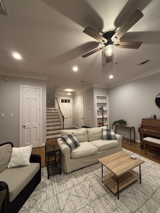 Facing Entry Door from inside - Group or Family of 4 - Townhome < 10 minute Walk to Campus