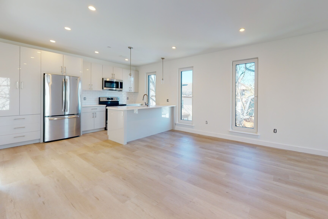 Living Room - Modern newly renovated 3 bed 2 bath Duplex! Duplex