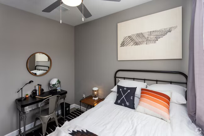 bedroom example - 303 Flats, Apartment close to campus